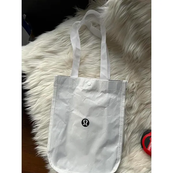 Lululemon White Tote Bag - Stylish & Durable - Image 5