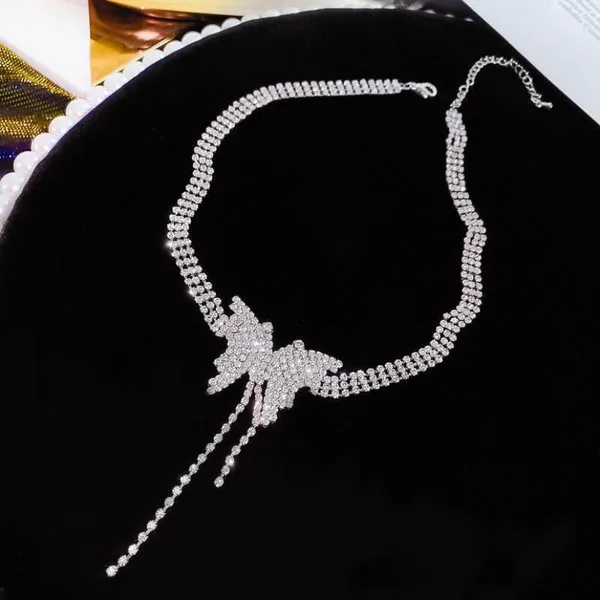 Women‘s Full Rhinestones Butterfly Pendant Choker Necklace - Image 3