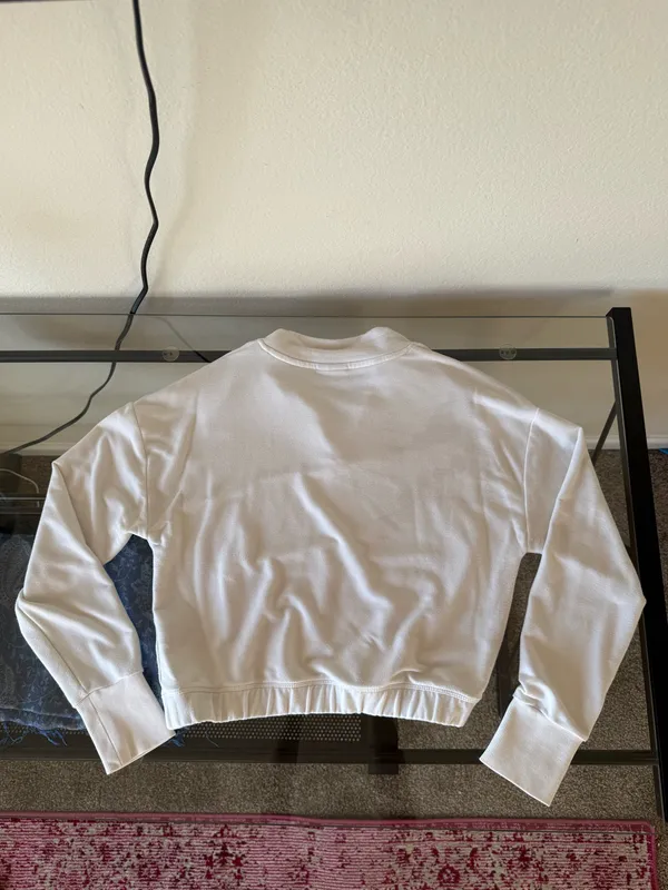Gymshark cropped White sweater - Image 2