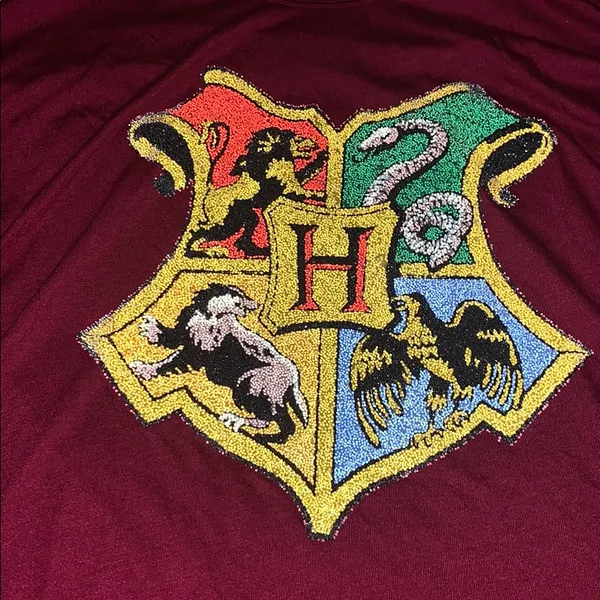 Juniors Harry Potter Burgundy Shirt with Cape - Image 2