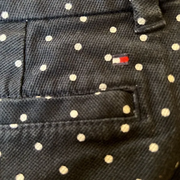 Tommy Hilfiger polka dots shorts size 6 - Image 3