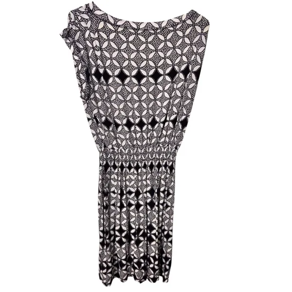 Banana Republic XS Black White Geometric Print Dress Smocked Waist Stretch - Image 6