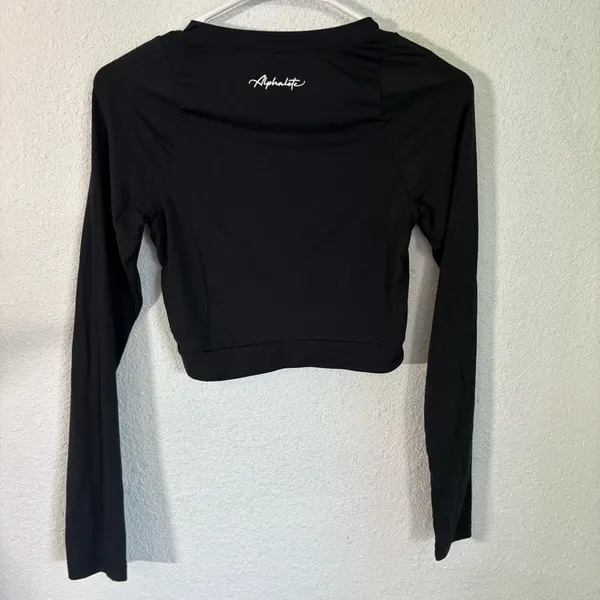 Alphalete Long Sleeve Crop Top - Image 2