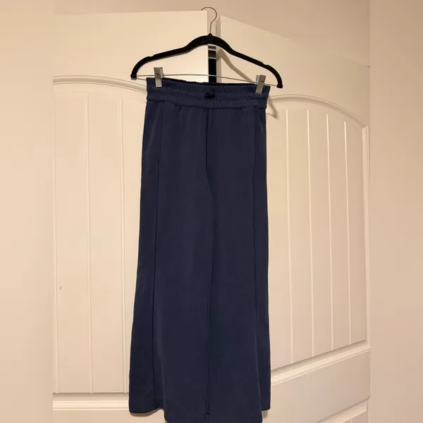 Lululemon Ribbed Softstreme Mid-Rise Wide-Leg Cropped Pant 25" True Navy - Image 3