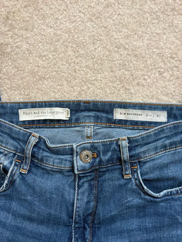 Anthropologie low waisted boyfriend jeans - Image 5
