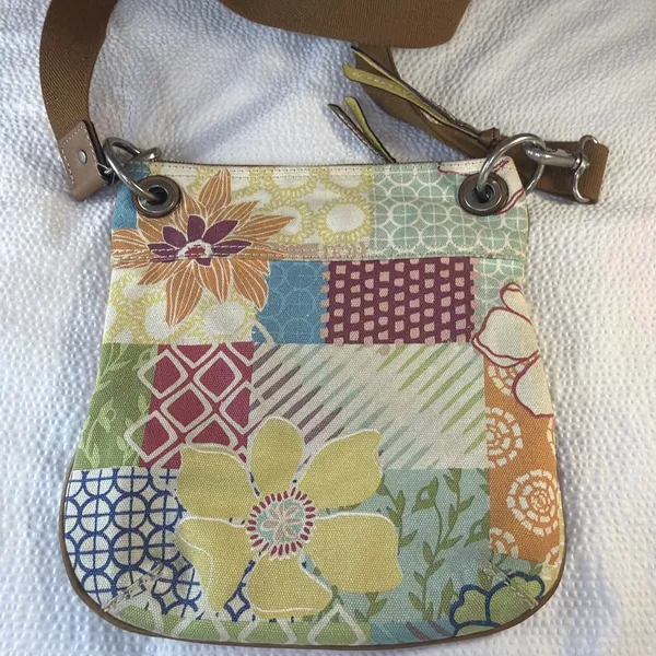 Fossil Original Brand Floral Crossbody Bag Zip Closure Brown Strap Pockets - Image 3
