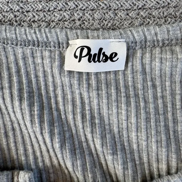 Pulse Light Gray Ribbed Cotton Scoop Neck Long Sleeve Henley Tee Shirt Sz XS - Image 4