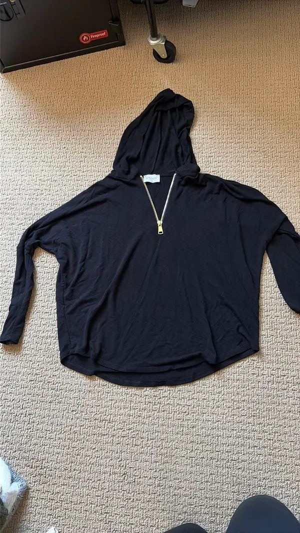 Story black long sleeve - Image 2