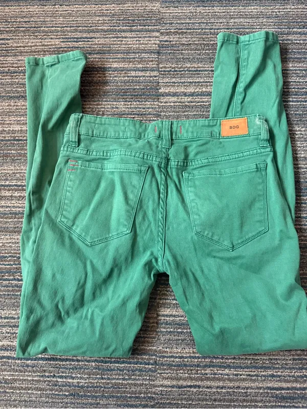 BDG Urban Outfitters Mid Rise Cigarette Jeans 26x30 Green Teal Denim - Image 3