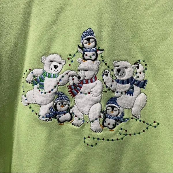 Morning Sun Polar Bear Embroidered Green Christmas Sweatshirt Size Large‎ - Image 2