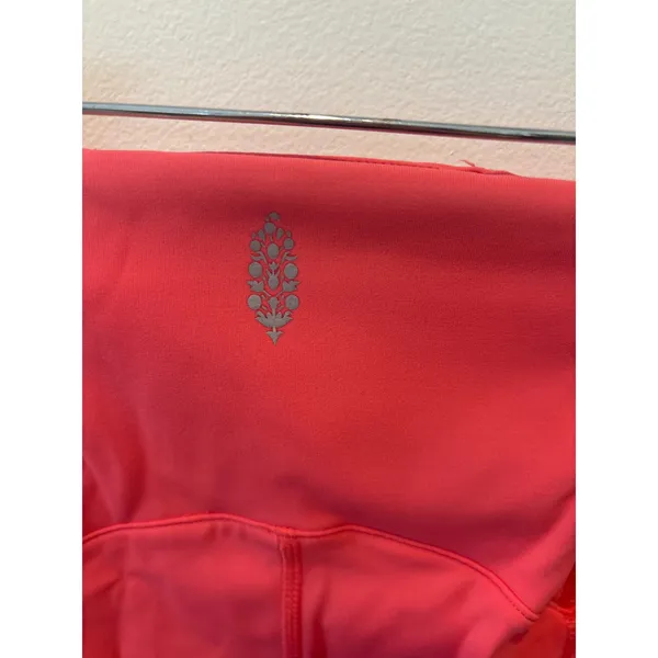 FP Movement Coral Scallop Hem Cropped Leggings Athleisure‎ Workout Capris - Image 5