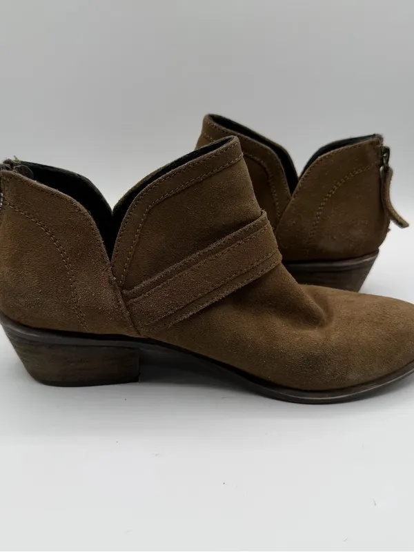Steve Madden Alanza Olive Suede Ankle Boots Womens 6 Western Buckle Moto - Image 5