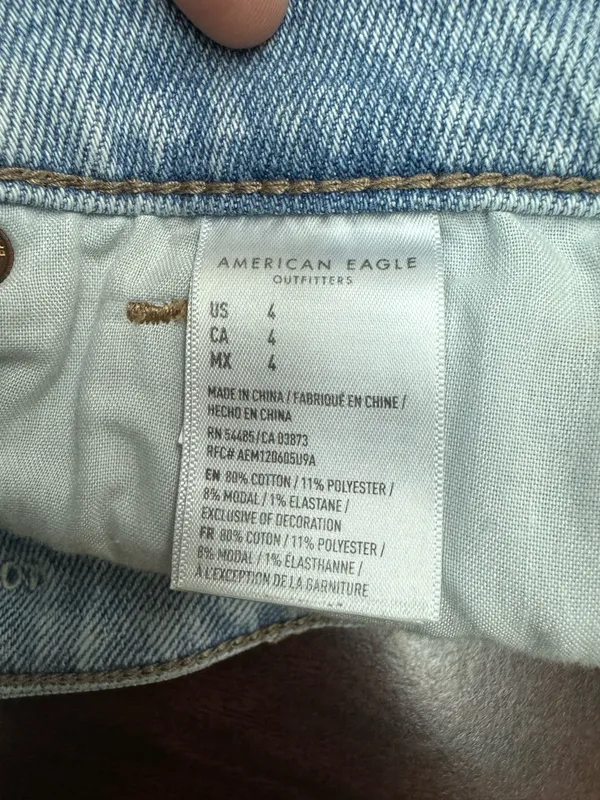 American Eagle Stretch Denim Mom Shorts Size 4 - Image 5