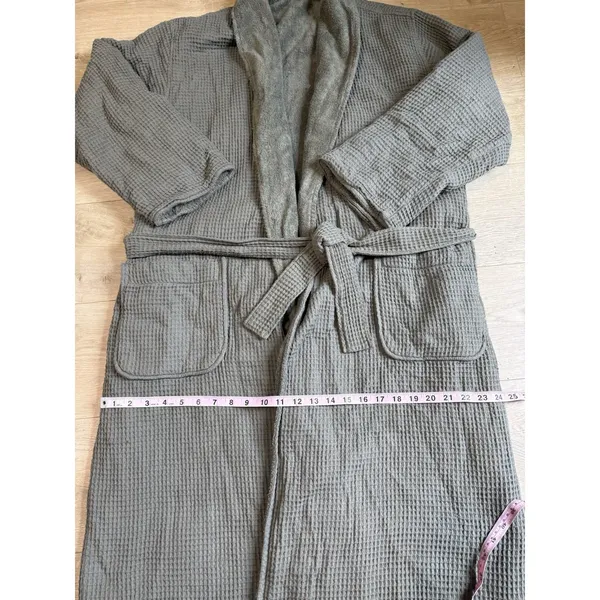 EUC Unisex Pottery Barn waffle weave resort robe Loden green size M - Image 5