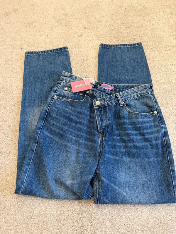 Edikted Crossover Jeans - Image 2