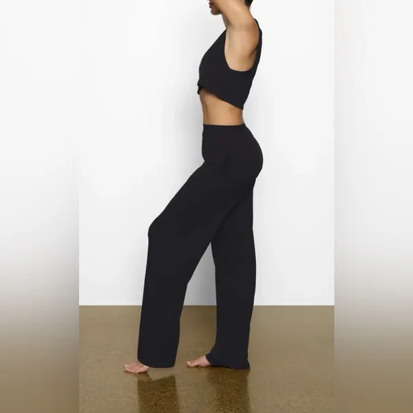 Skims NWT Boyfriend Loose Pants With Pockets Onyx Size M - Image 3