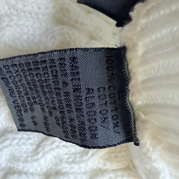 Elegant White Button - Image 13