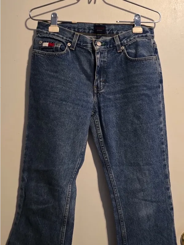 Tommy Hilfiger Women’s Classic Dark Blue Bootcut Jeans - Image 7
