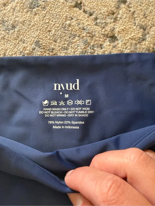 NWOT Nyud Rio Bikini Bottoms Sz M - Image 3