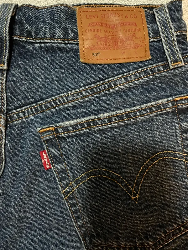 Levi’s 501 Shorts - Image 3