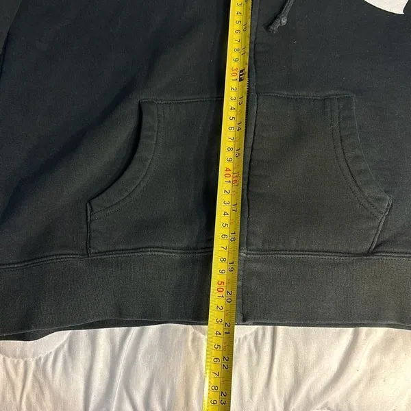 Large Heart Hoodie Black with Zipper and front pockets - Image 3
