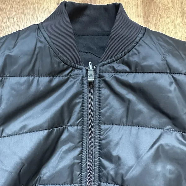 Lululemon Women's Black Reversible Insulated Bomber Jacket Size 2 - Image 7
