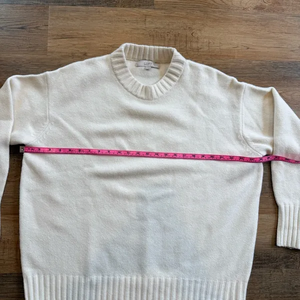 LOFT Women’s size xs Cream Crewneck Sweater soft and cozy - Image 8