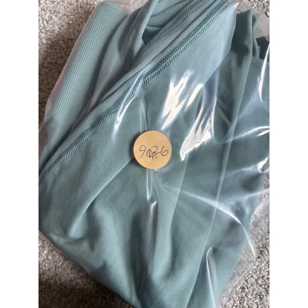 Gymshark Vital Seamless 2.0 Leggings Sage Green High Waisted Activewear M - Image 7