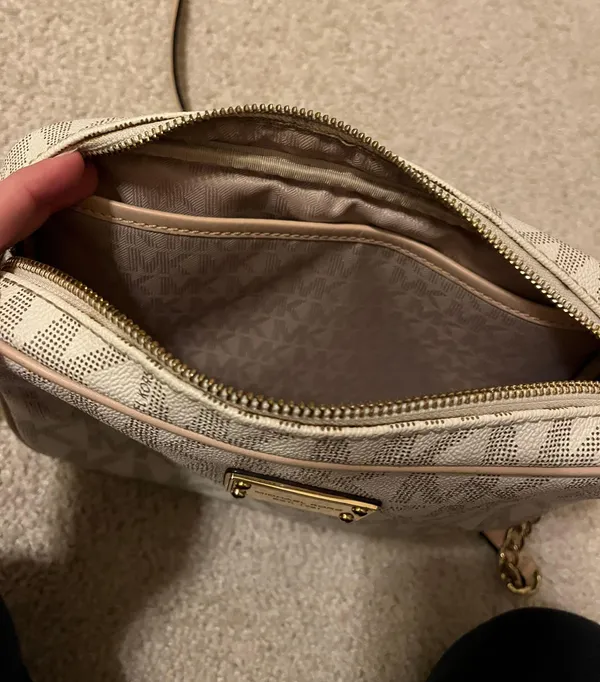 Michael Kors Logo Crossbody Bag - Image 3