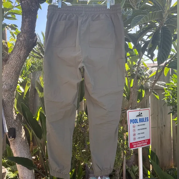 Old Navy Women’s Olive Poplin High Rise Tapered Cargo Elastic Cuff Jogger Size L - Image 3