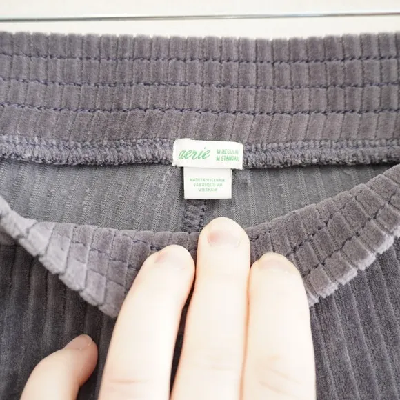 Aerie Ribbed Velour Flare‎ Pants Gray High Waisted Leggings Size Medium Cozy - Image 5