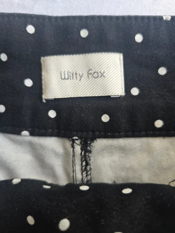 Polka Dot Black White Waistband With Belt Loops Low Rise shorts Women Size M - Image 7