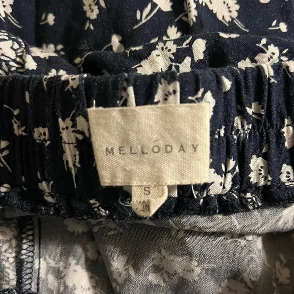 ❗️clearance❗️ Melloday floral skirt - Image 3