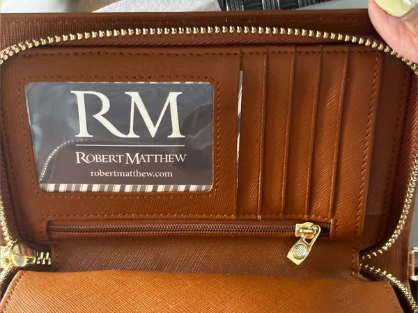 NWT Robert‎ Matthew Aria Leather Wallet Wristlet – Brown Jewel 24K Gold - Image 3