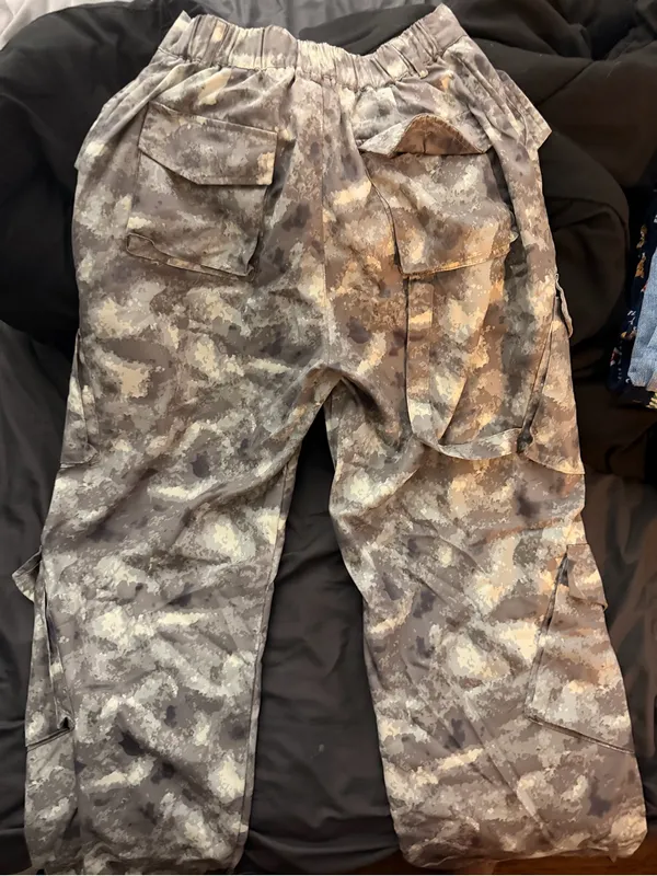 Women Cargo Pants in Army green Camo - Image 2