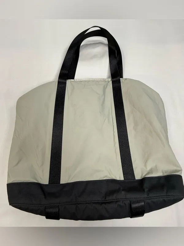 lululemon athletica Light Gray and Black Convertible Nylon Tote - Image 6