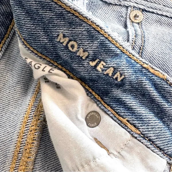 American Eagle Stretch Ripped High Rise Mom Jean in Emotional Blue Size 12 - Image 13