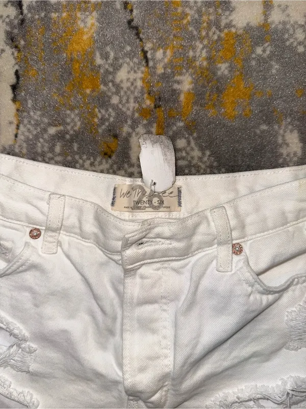 NWT We The Free People Maggie White Distressed Shorts size 26 - Image 8