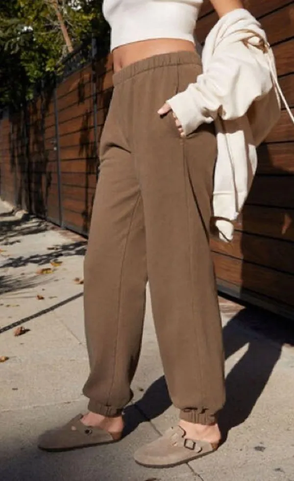 Brandy Melville John Galt Brown Rosa Sweatpants - Image 2