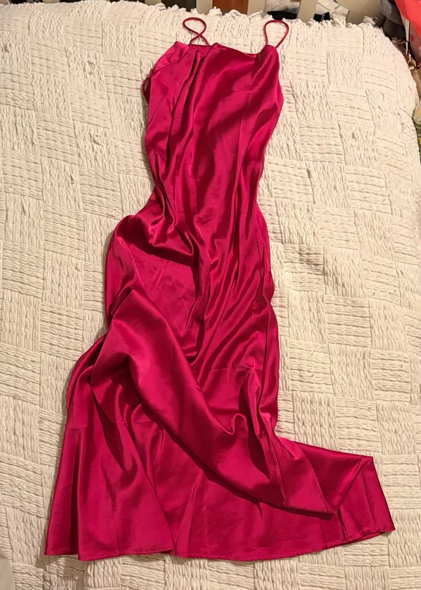 Pink satin dress - Image 2