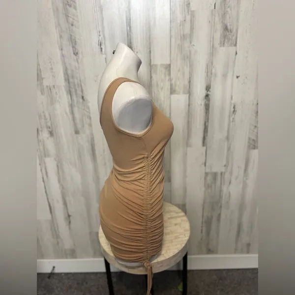 Nude dress Tan Size 4 - Image 3