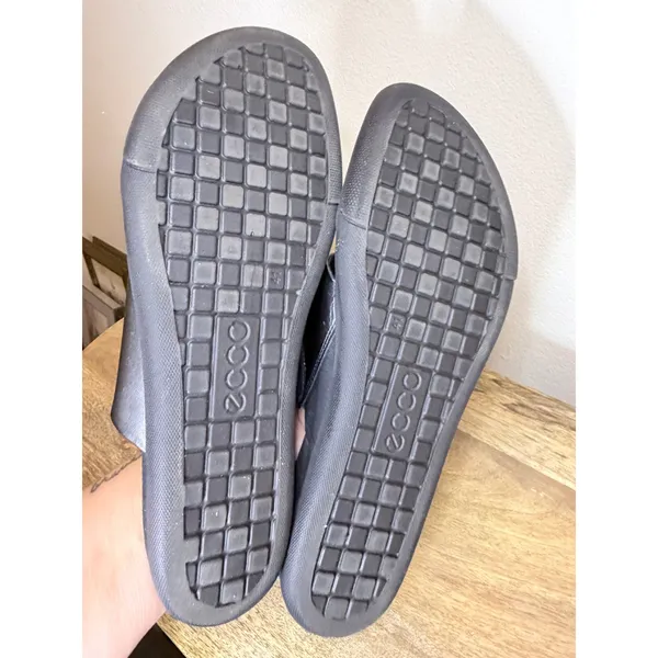 ECCO Black Leather Two Strap Comfort Slide Sandals EU 41 US Minimalist Scandi - Image 9