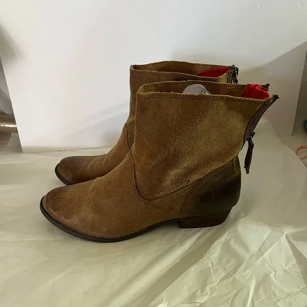 Dolce Vita Suede Leather Ankle Boot Women Sz 7 Brown Zip In Back‎ Western Style - Image 4
