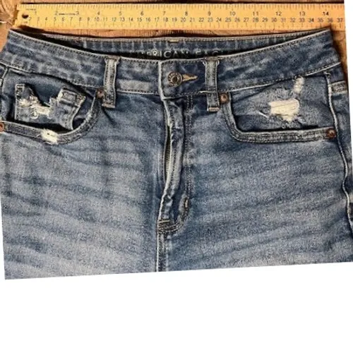 American Eagle Mom Straight Jean Distressed‎ Size 6 Blue - Image 6