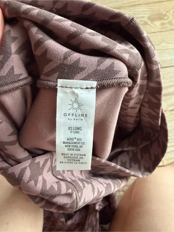 OFFLINE by Aerie Crossover Flare Leggings XS Long - Image 4
