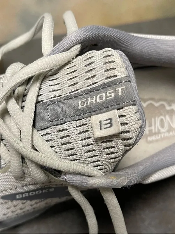 Brooks Ghost 13 Women's Gray Running Shoes Size 7.5B - Image 5