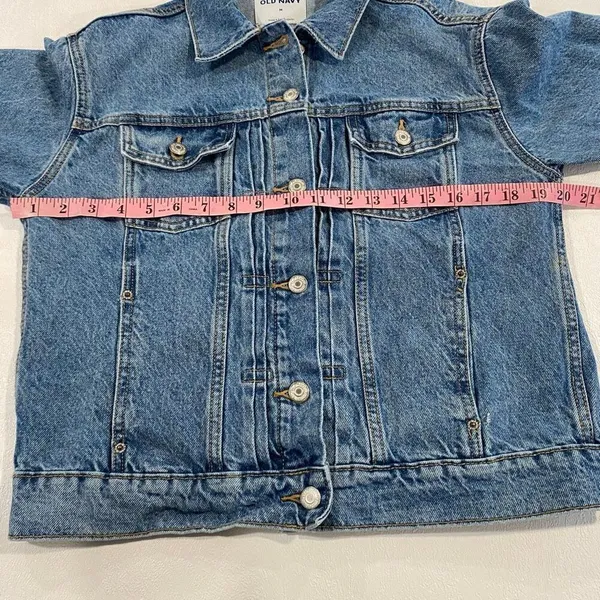 Old Navy Women Denim Trucker Jacket Medium Blue Jean Classic Button Distressed - Image 8