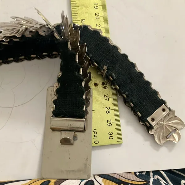FINAL MARKDOWN Silver and Black stretch metal Belt - Image 3