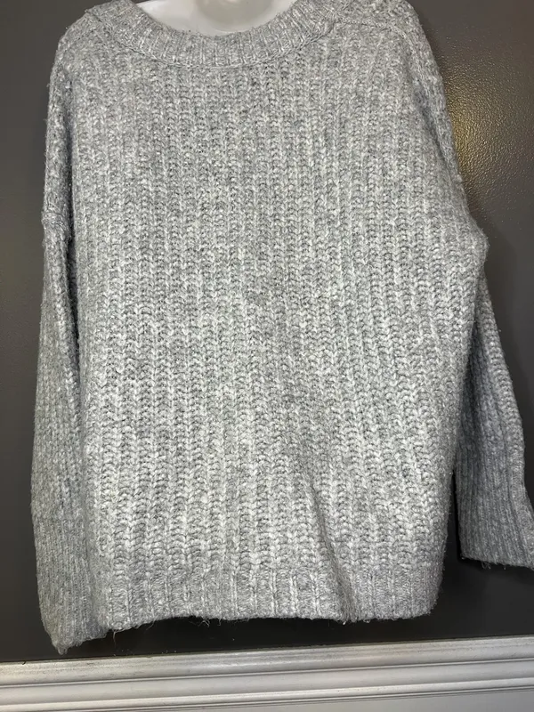 Free People Sweater Womens XS Gray Chunky Knit Oversized High Low Hem Pullover - Image 8