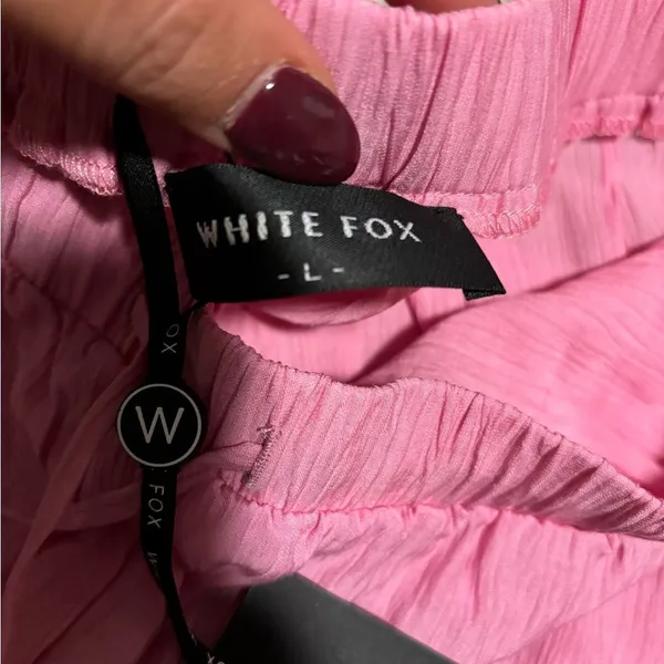 NWT White Fox Boutique I've Got A Feeling Shorts Pink- Size Large - Image 9